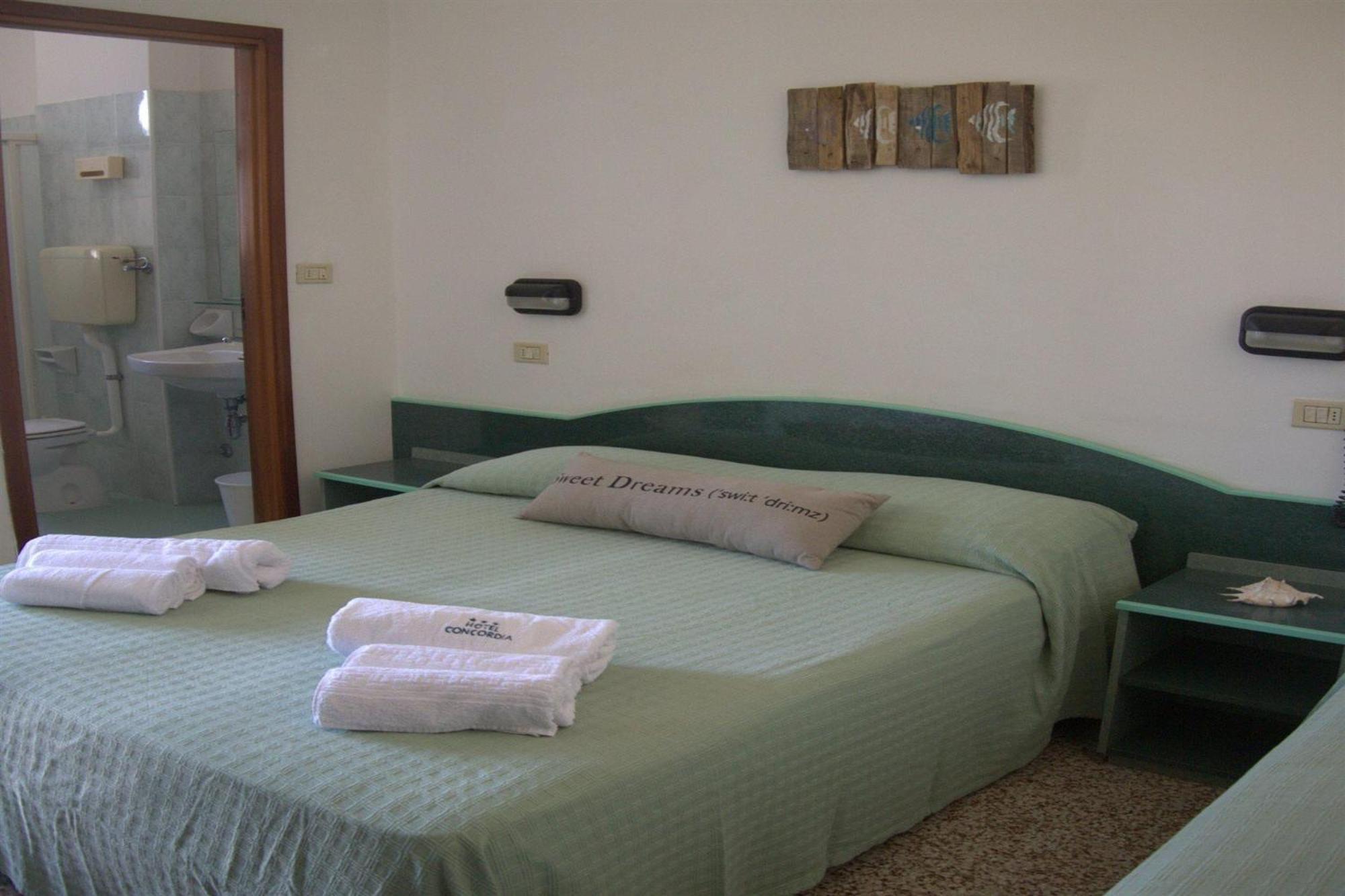 Hotel Concordia Palace Римини Экстерьер фото
